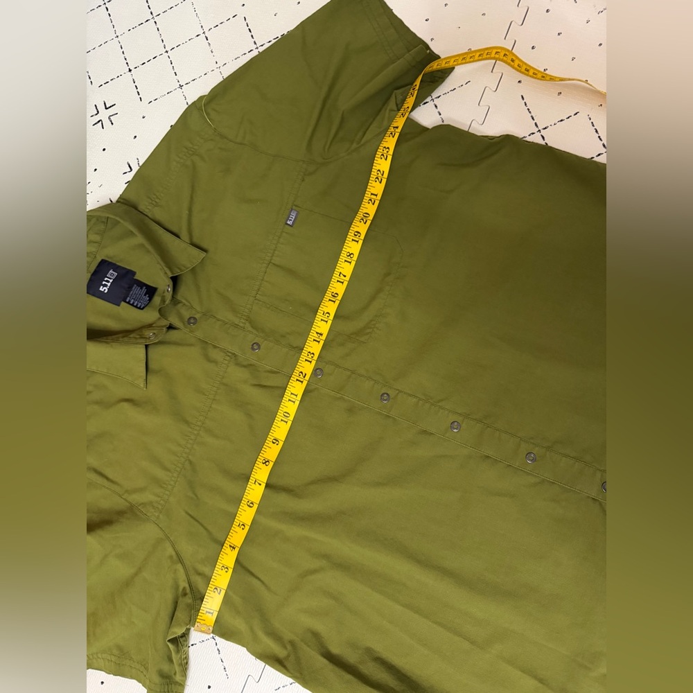 5.11 Tactical WYATT‎ SHORT SLEEVE SHIRT XL rifle green - Picture 5 of 7